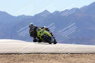 media/Dec-08-2024-CVMA (Sun) [[267e5a7075]]/Race 4-Amateur Supersport Middleweight/